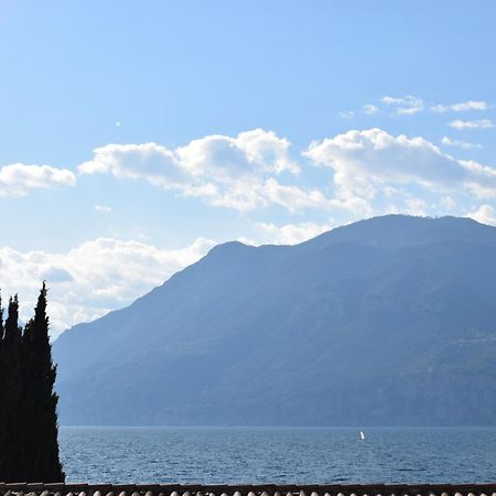 Albergo Al Pescatore Brenzone sul Garda Eksteriør bilde