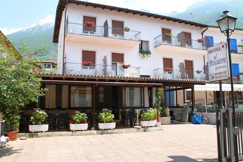 Albergo Al Pescatore Brenzone sul Garda Eksteriør bilde
