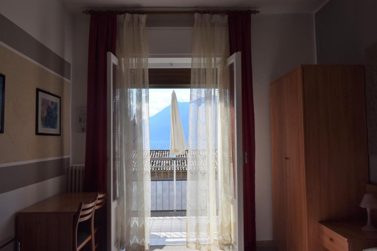 Albergo Al Pescatore Brenzone sul Garda Eksteriør bilde